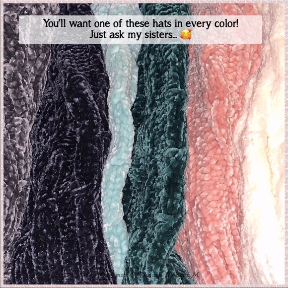 LAST 1 Ultra Soft Faux Fur Gray Pom Pom Beanie - Picture 6 of 7